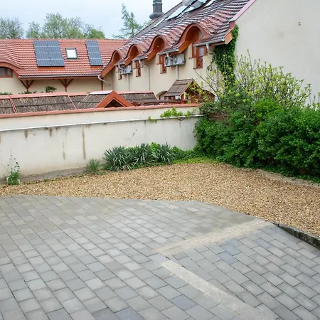 Pannon Apartman Apartman *
